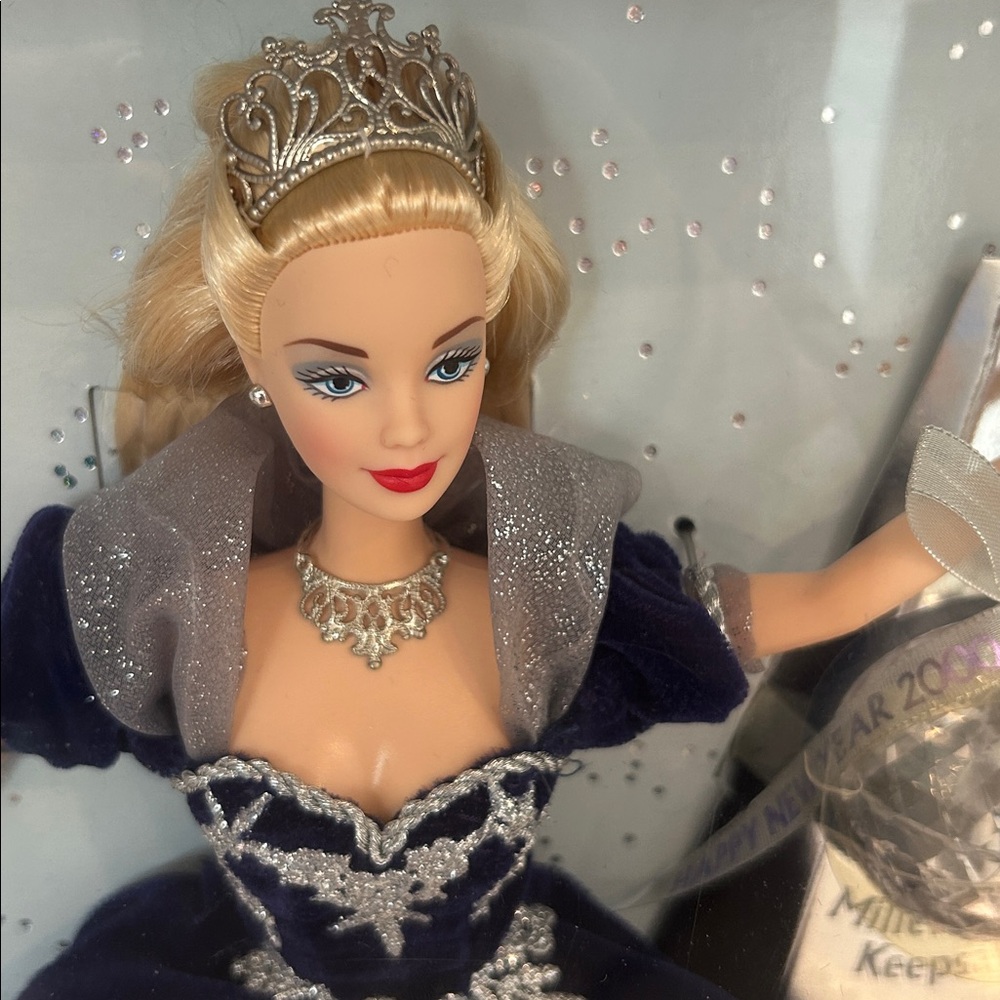 Barbie Millennium Princess - Picture 5 of 8